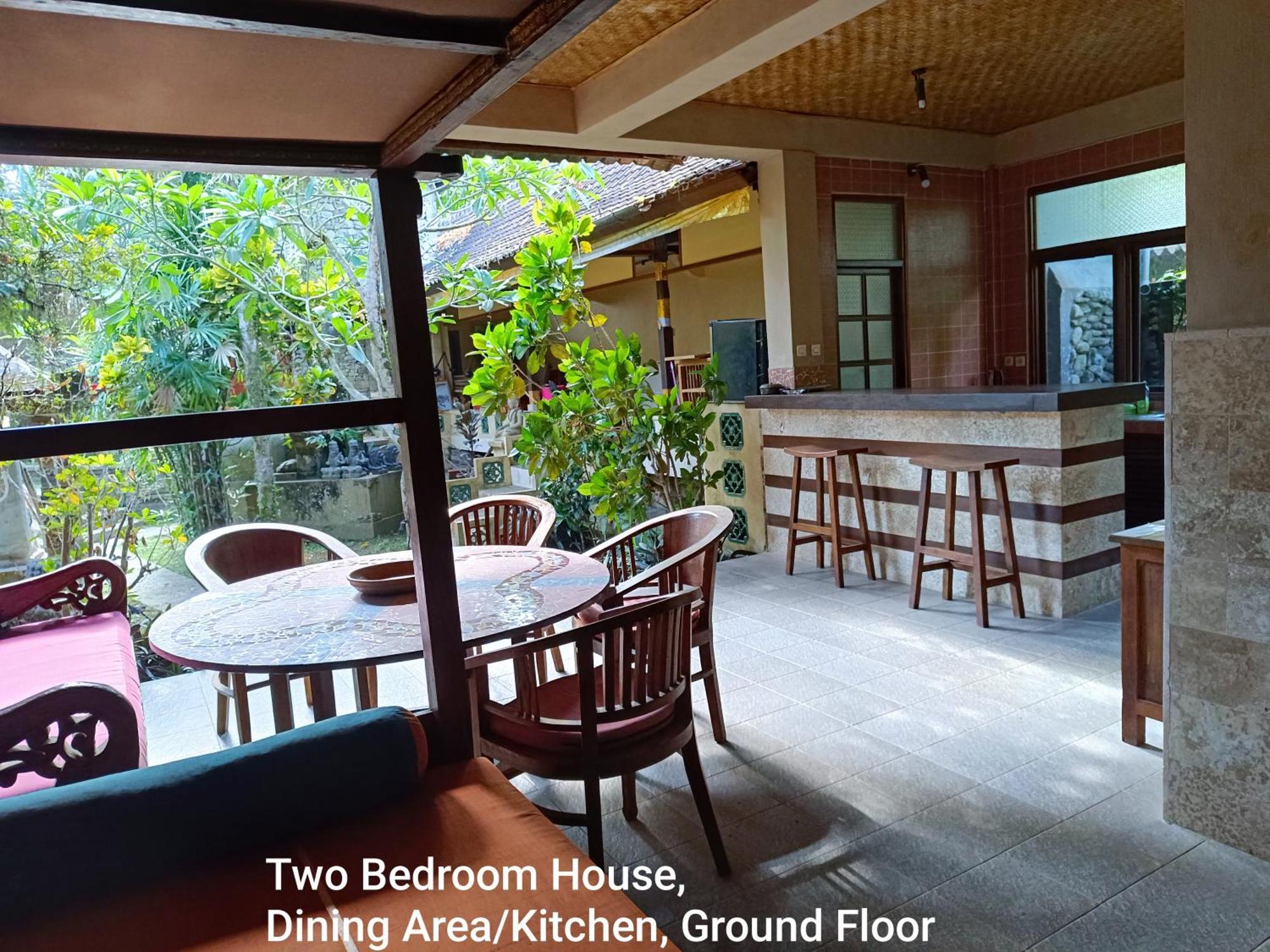 Guci Guesthouses Ubud  Exterior photo