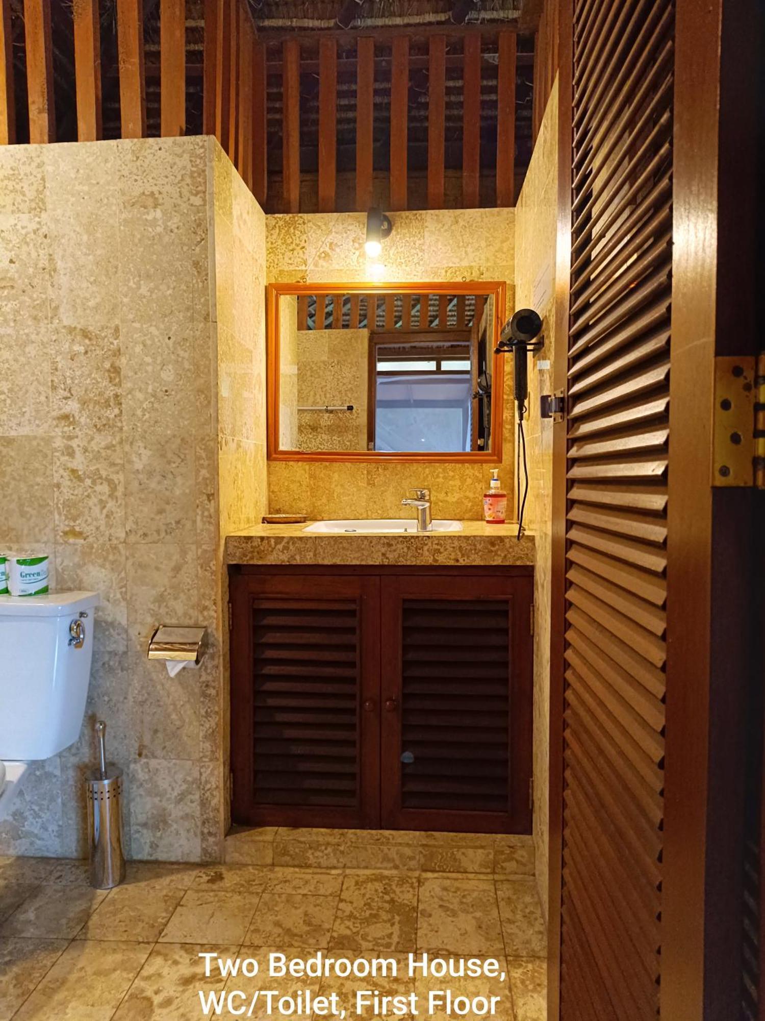 Guci Guesthouses Ubud  Exterior photo
