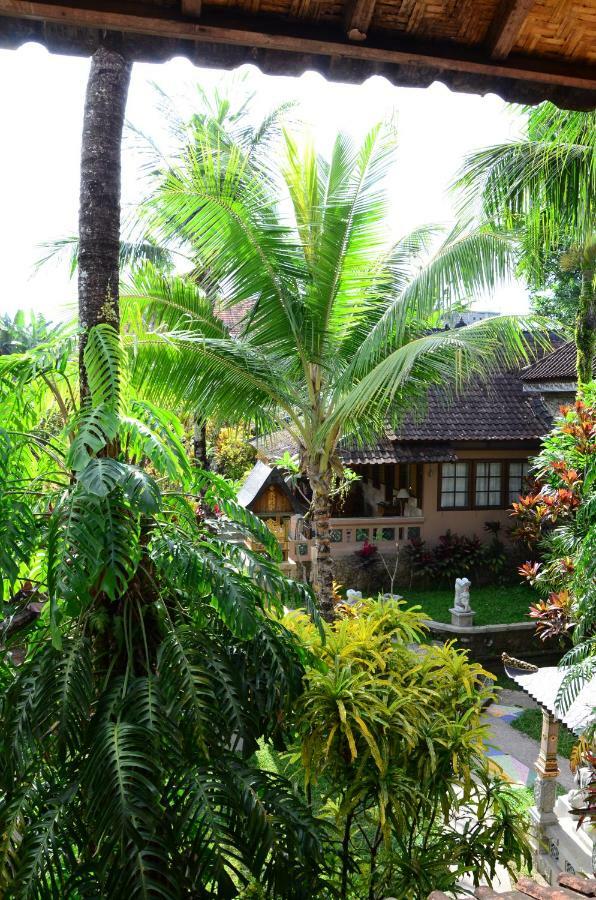 Guci Guesthouses Ubud  Exterior photo